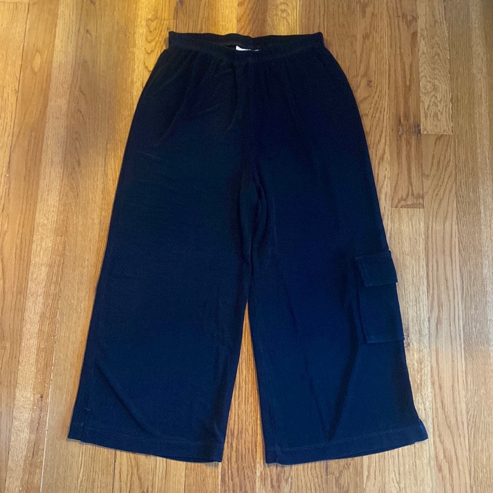 Chico’s slinky cargo capris